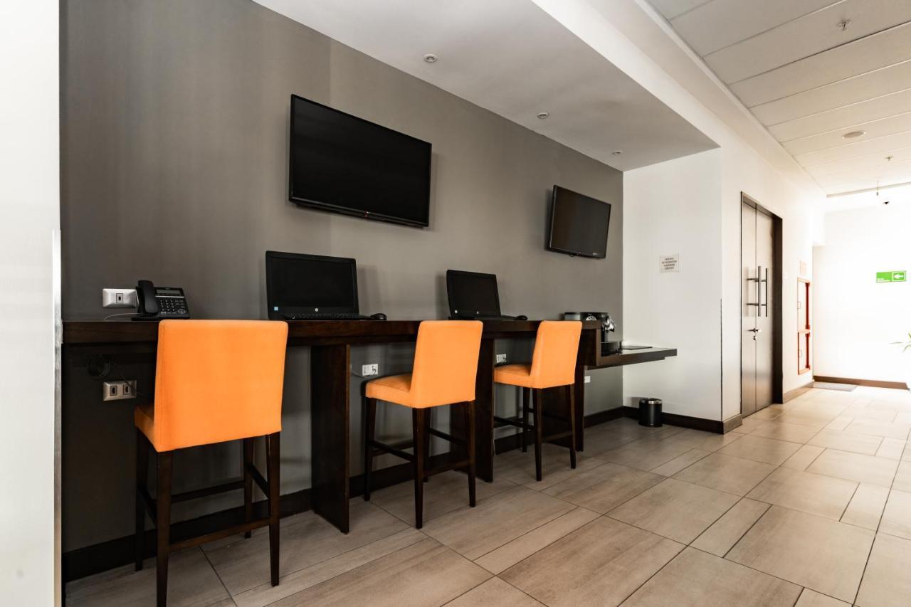 La Quinta By Wyndham Aeropuerto 4* Santiago